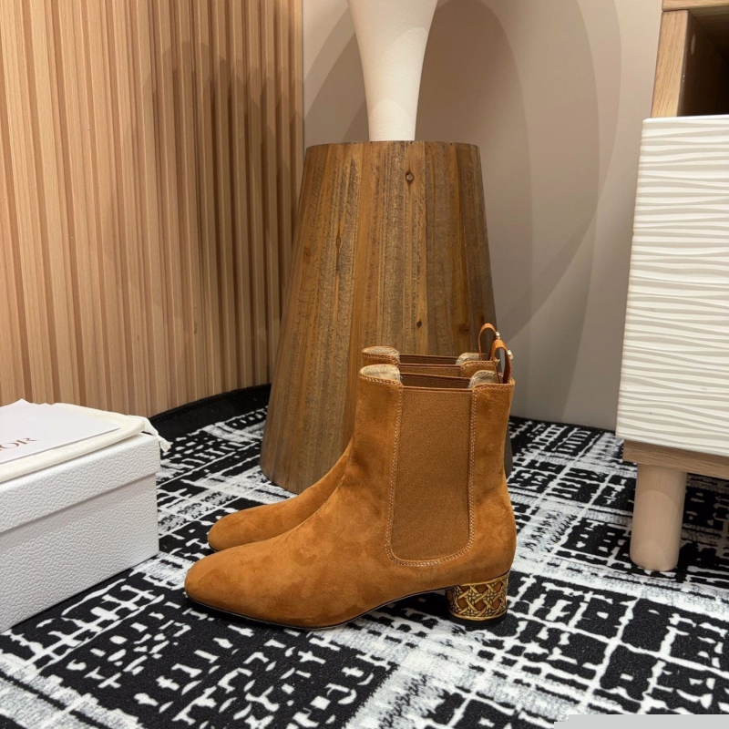 ch**an D*or boots